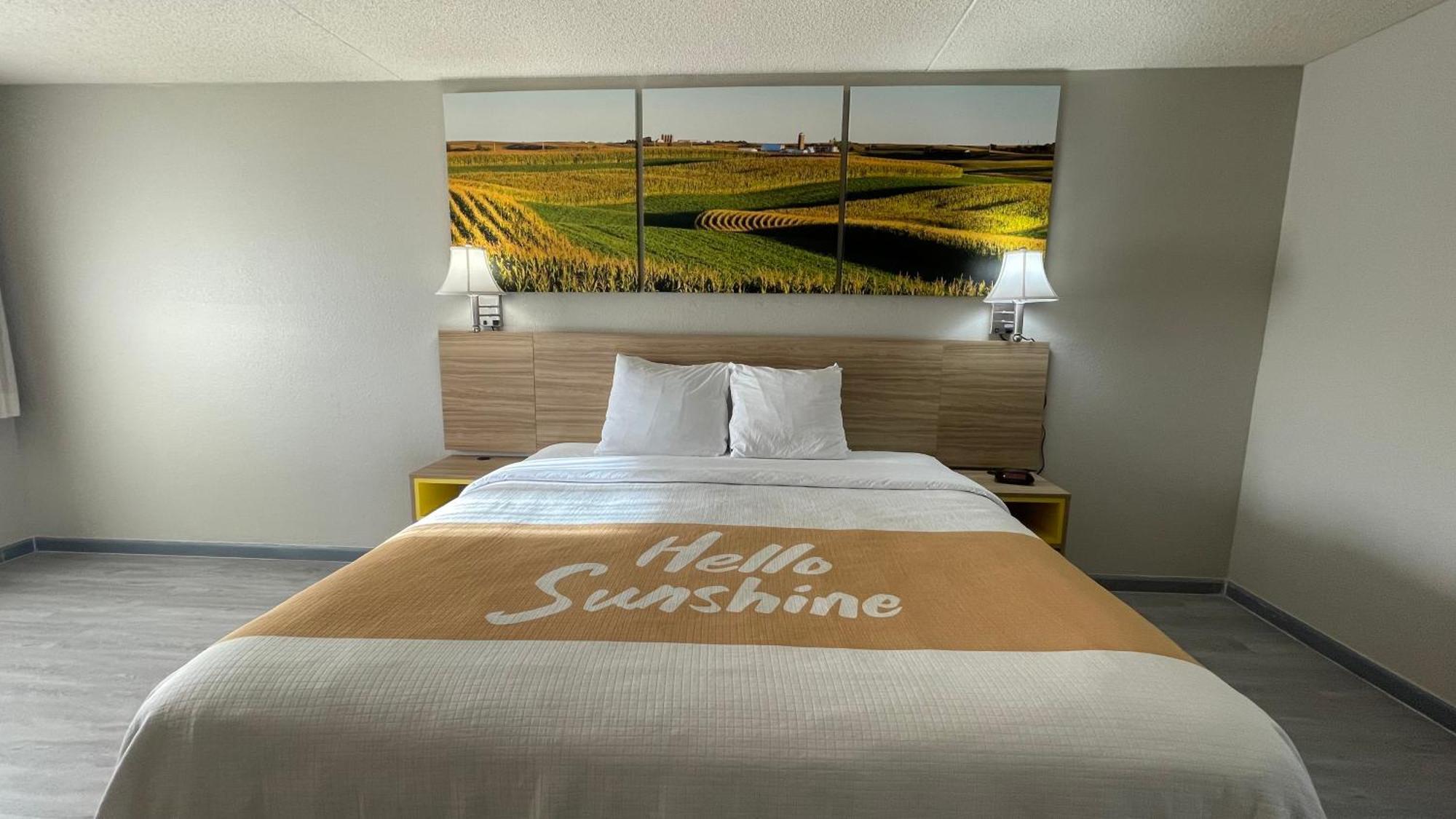 Days Inn By Wyndham Salina South מראה חיצוני תמונה