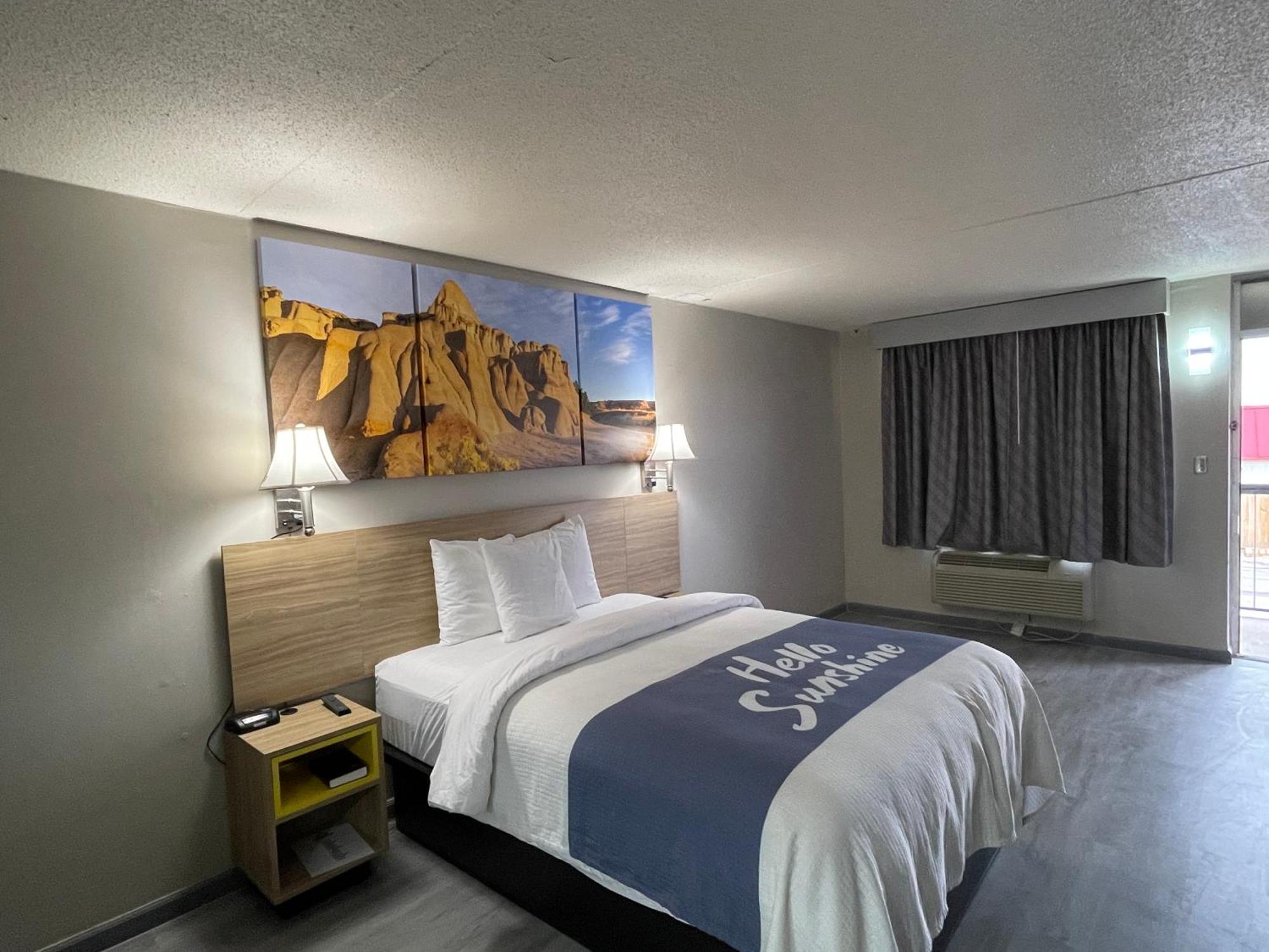 Days Inn By Wyndham Salina South מראה חיצוני תמונה